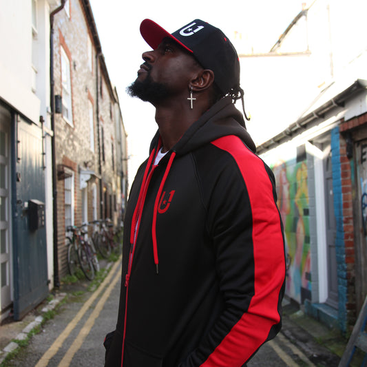 Top Trends in Men's Streetwear for 2025: Blending Style, Comfort, and Sustainability